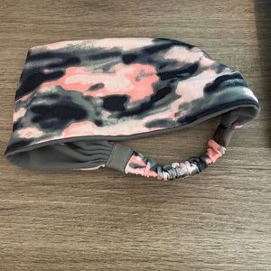 Lululemon headband- EUC!